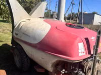 Прицепной опрыскиватель Manez y Lozano Twister Espaldera - 2000 л — picha 2