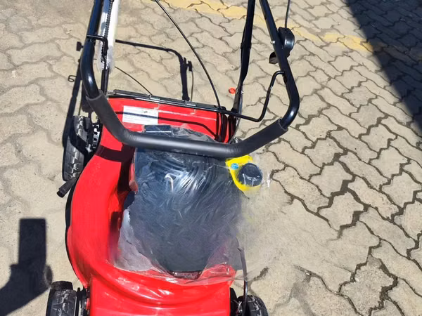 Garden Lawn Mower 140cc Briggs & Stratton 500E Petrol Engine
