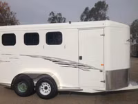 Trails West 2026 Manufacturing 3 Horse BP Trailer Horse Trailer — Foto 1